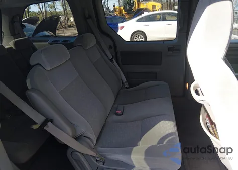 2006 Ford Freestar Se z USA, uszkodzony, nr VIN 2FMZA51626BA38367